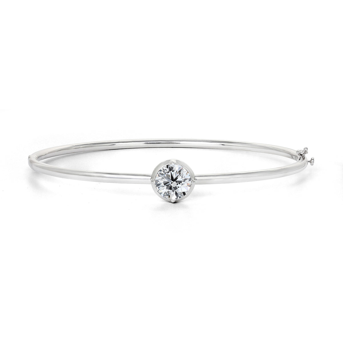 Clarity Diamond™ Signature Lab Grown Round Diamond Hinged Bangle