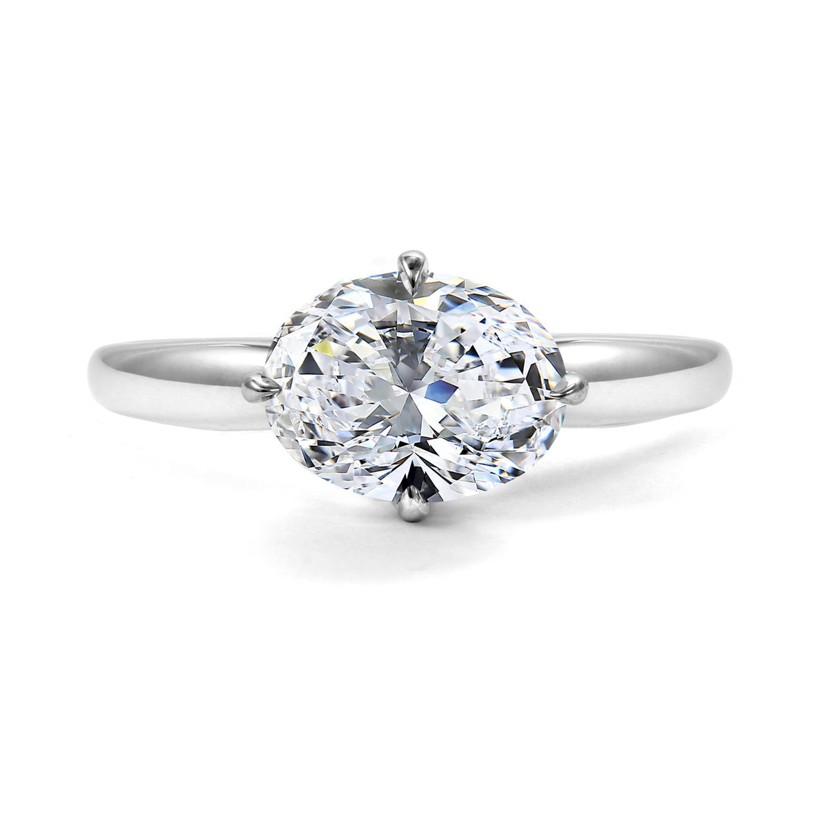 Clarity Diamond Oval Ring 18K