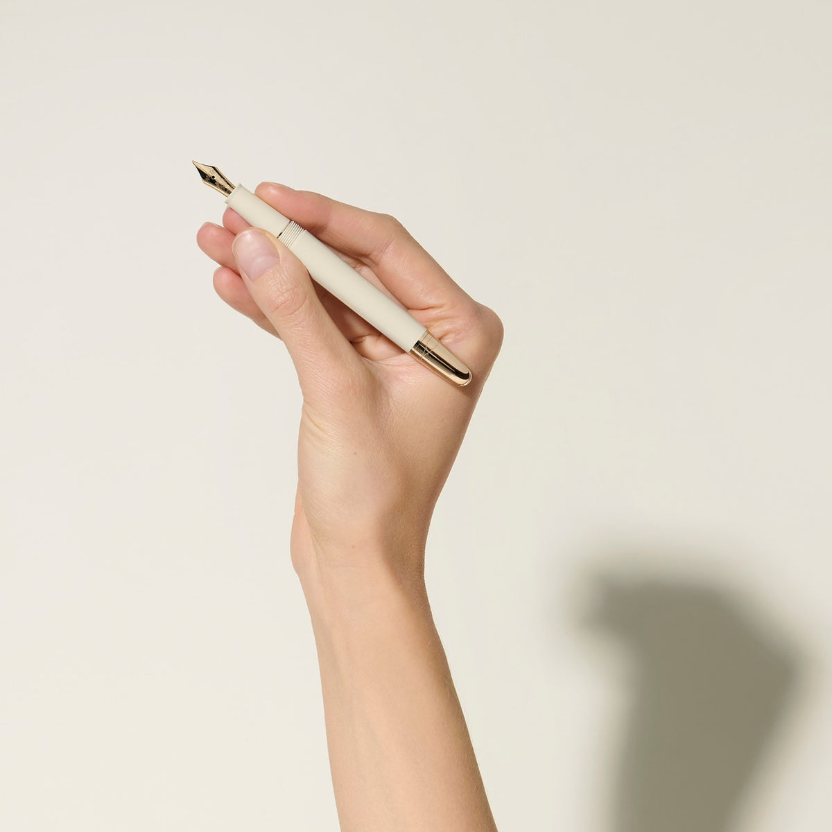 Montblanc Meisterstück Romeo & Juliet Doué Classique Ballpoint MB132928