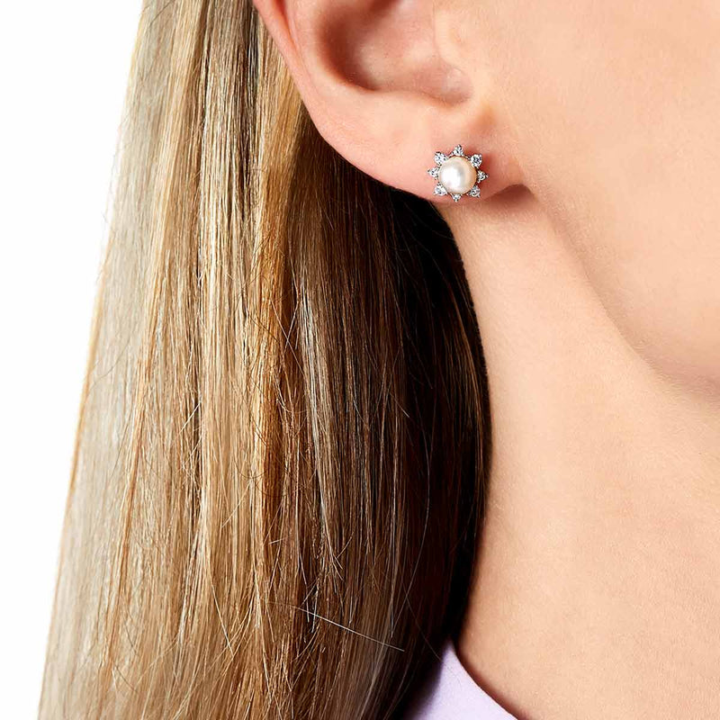 Trend 18K Gold Freshwater Pearl And Diamond Star Stud Earrings White Freshwater