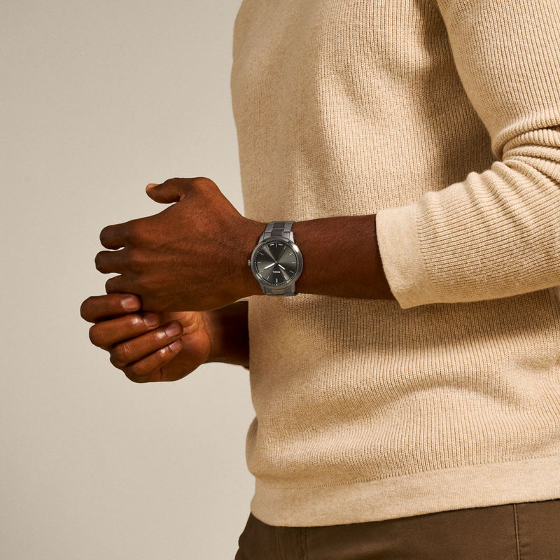 MINIMALIST THREE-HAND SMOKE STAINLESS STEEL WATCH