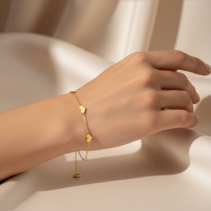 10K Yellow Gold Station Heart Bracelet (GBJ-10-1149-GB)