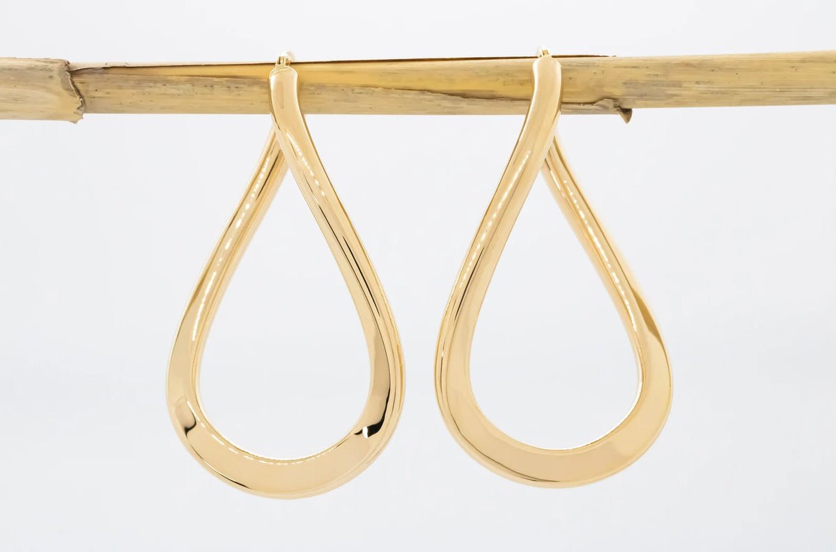 Miss Mimi S Twist Oval Hoop in Yellow 13-156590-02