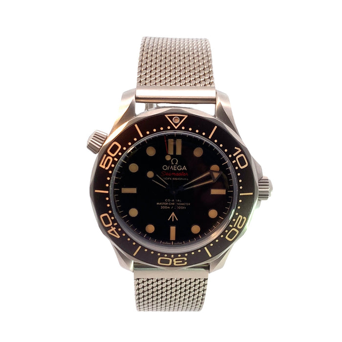 PRE-OWNED OMEGA SEAMASTER DIVER 300M 007 EDITION 210.90.42.20.01.001
